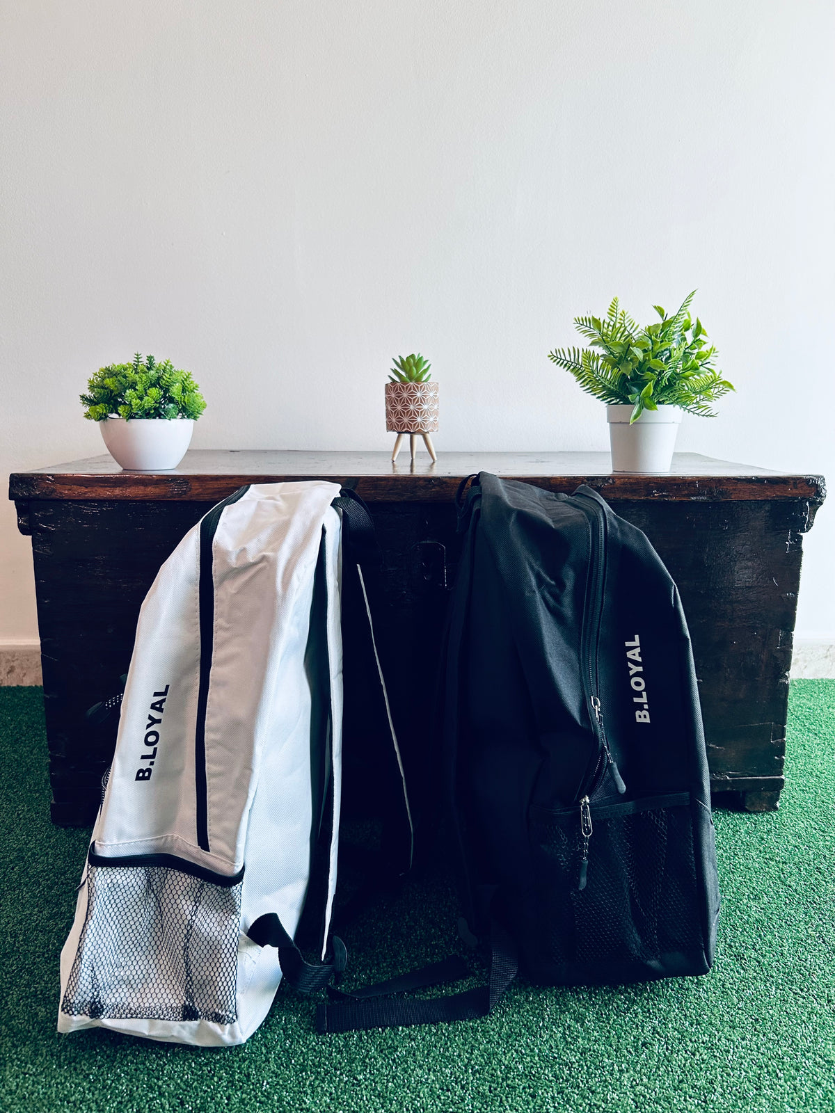 Mochila Blanca "Be Loyal"